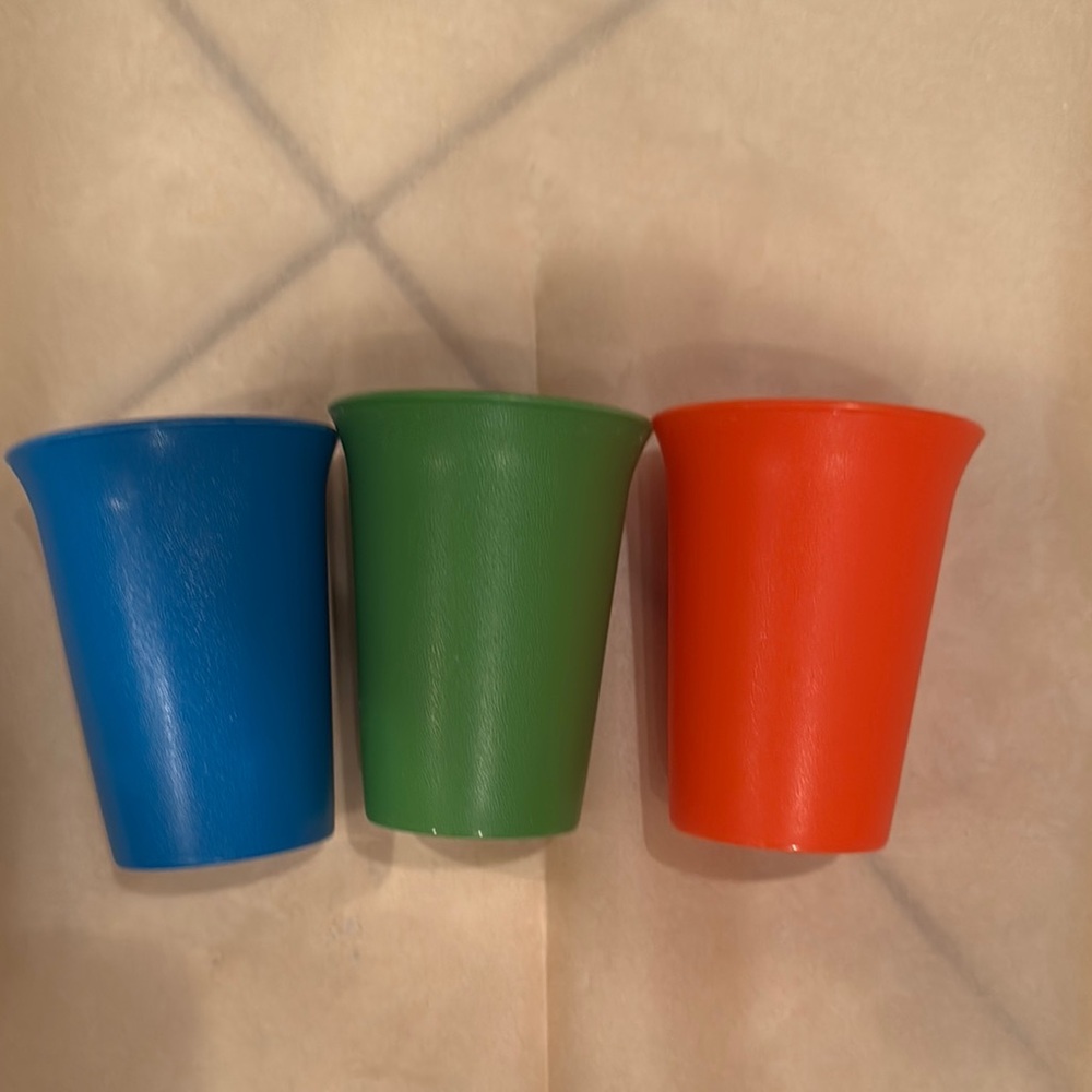 vintage  Tupperware  a red and a blue and a green cups